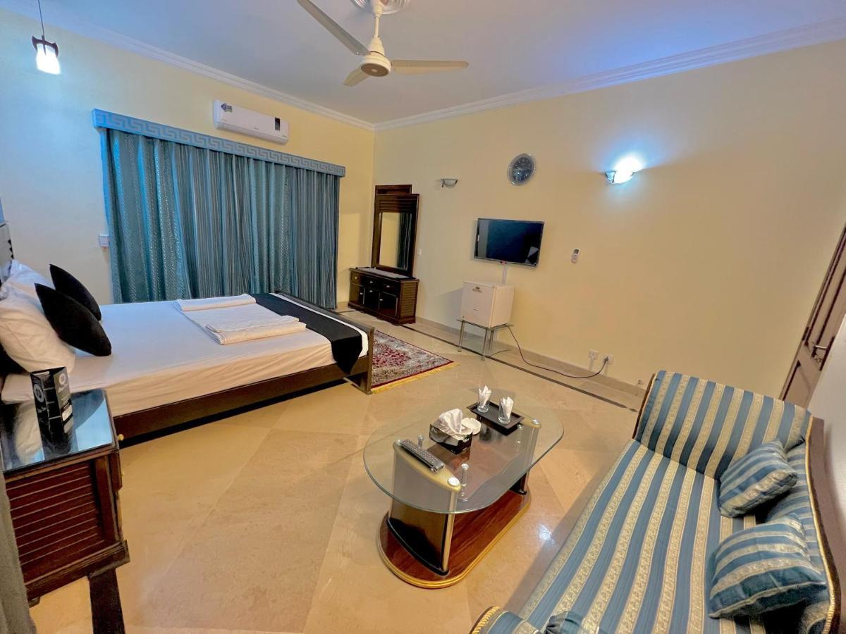 Step Inn Guest House Islamabad Exterior photo