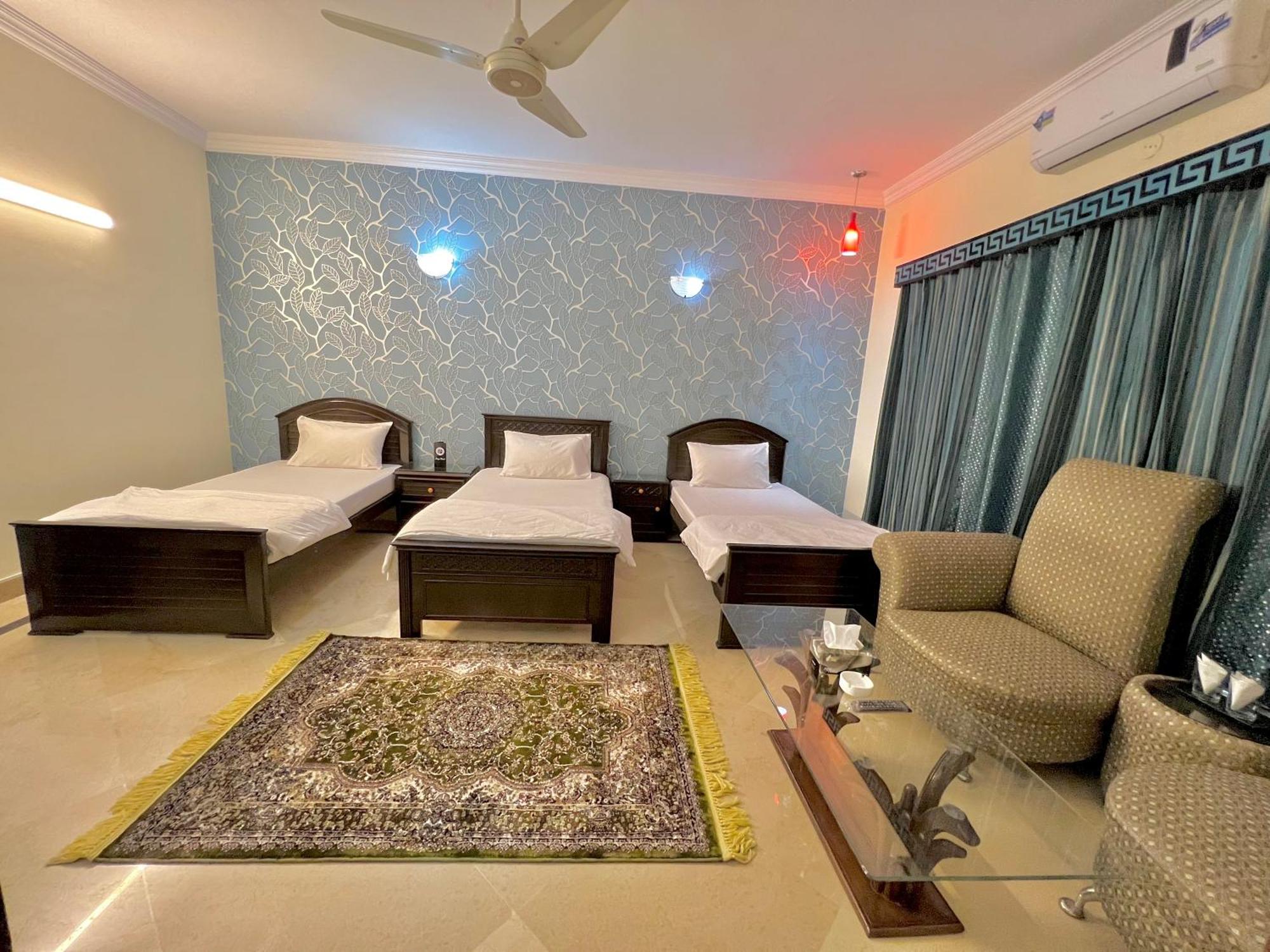 Step Inn Guest House Islamabad Exterior photo